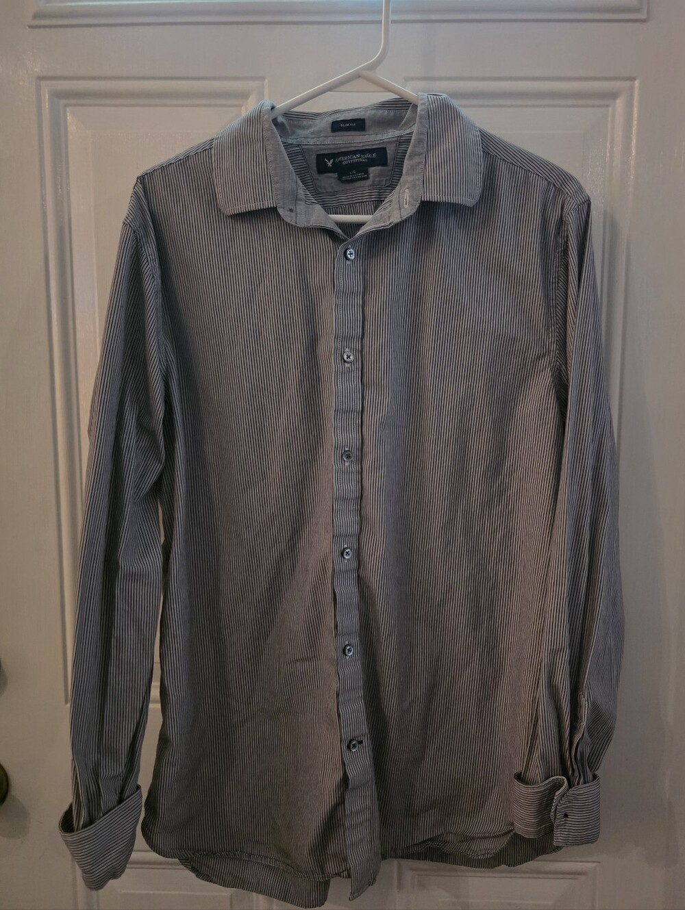American Eagle Outfitters Men's Gray Pinstripe Button-Down Shirt